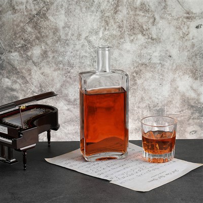 Vodka u staklenoj boci