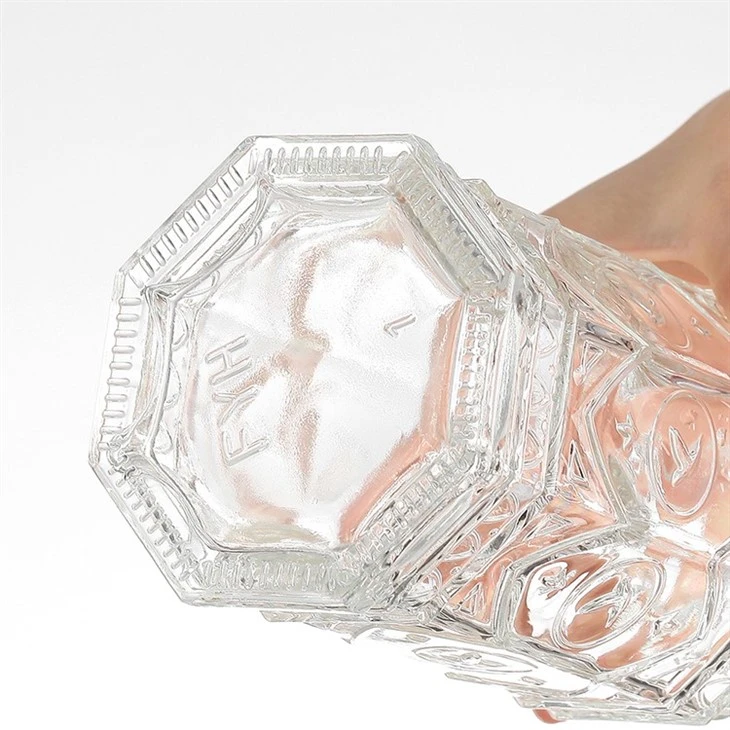Custom Emboss Transparent Small Capacity Glass Bottles